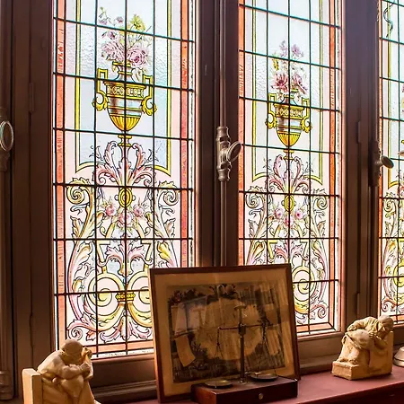 Logis La Maison Navarre 3*