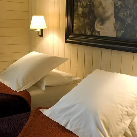 호텔 Logis La Maison Navarre 3*