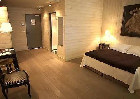 Hotel Logis La Maison Navarre 3*